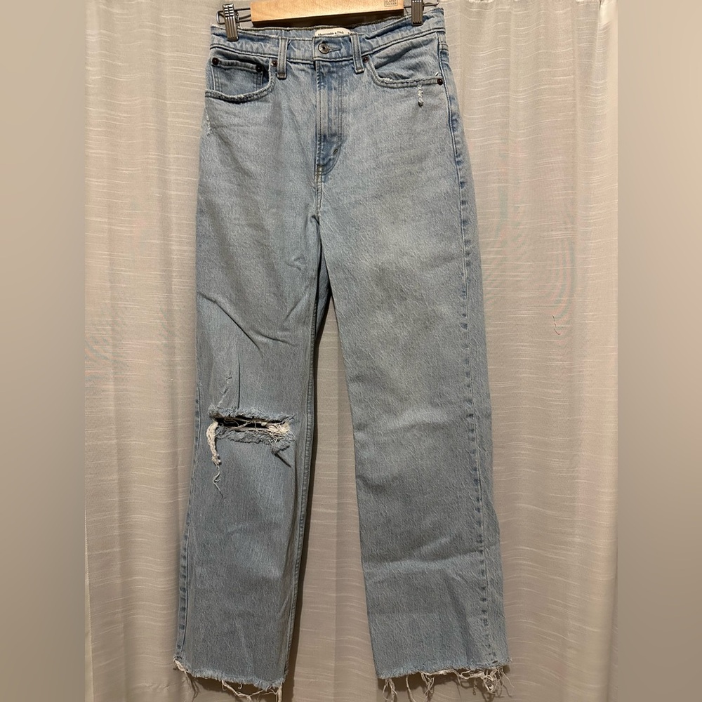 Abercrombie & Fitch 90’s High Rise Relaxed Jean